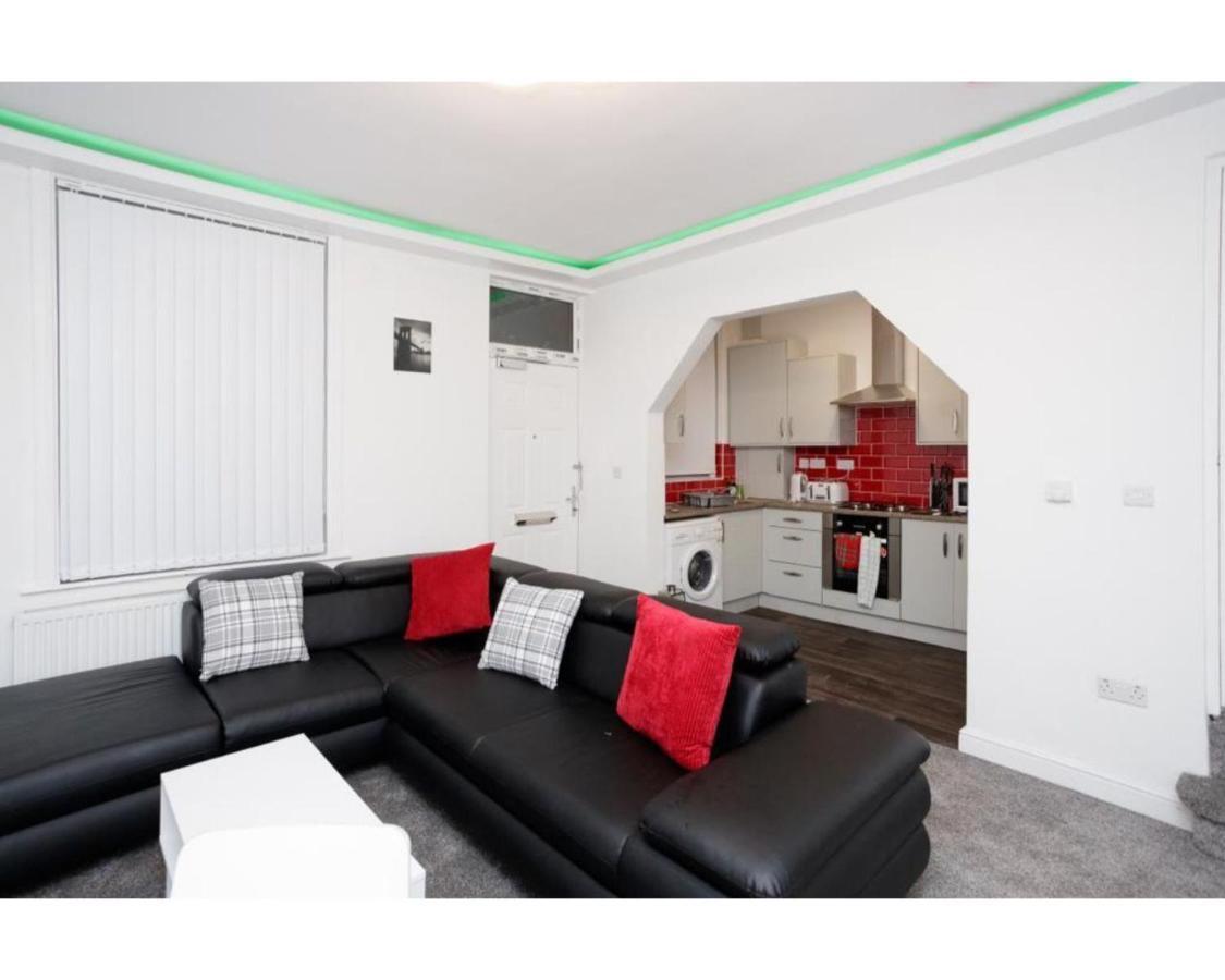 Carter House Apartments.....6 Beds In 3 Bedrooms Leeds  Kültér fotó